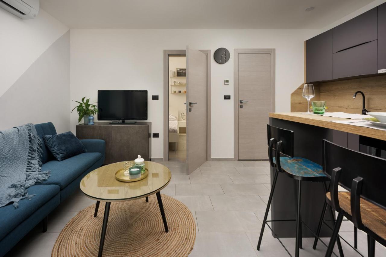 Apartments Elena Tia Medulin Exterior photo